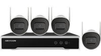 Hikvision DS-J142I(STD)/NK844WBH-1T 4MP H.265 Bullet Wi-Fi camera's liggen op opnameproduct